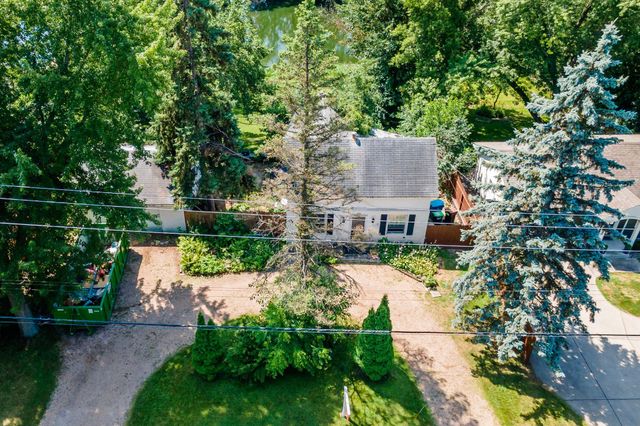 5801x Interlachen Boulevard, Edina, MN 55436