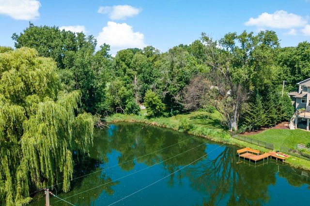 5801x Interlachen Boulevard, Edina, MN 55436