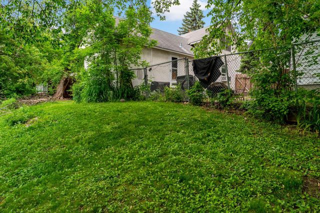 5801x Interlachen Boulevard, Edina, MN 55436