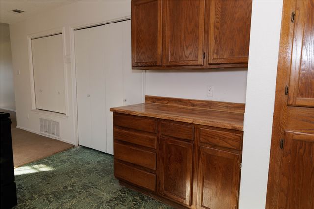 2910 Tanglewood Drive, Lancaster, TX 75134