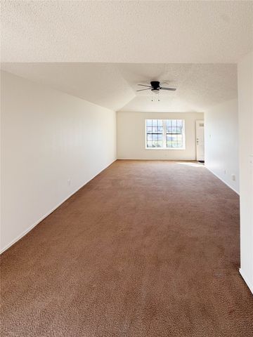 2910 Tanglewood Drive, Lancaster, TX 75134