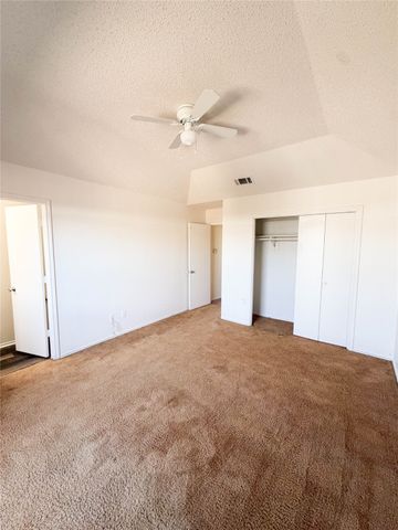 2910 Tanglewood Drive, Lancaster, TX 75134