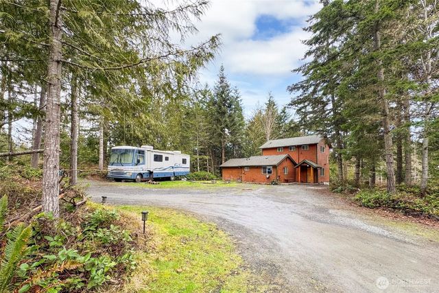 131 Robinson Road, Port Angeles, WA 98362