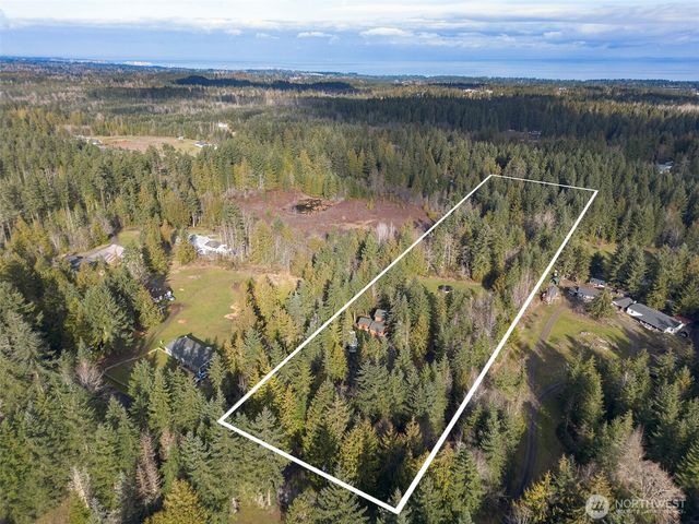 131 Robinson Road, Port Angeles, WA 98362