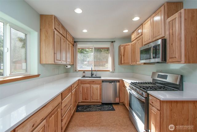 131 Robinson Road, Port Angeles, WA 98362