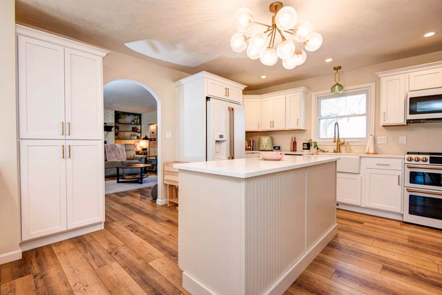 7017 W Farm Road 124, Springfield, MO 65802