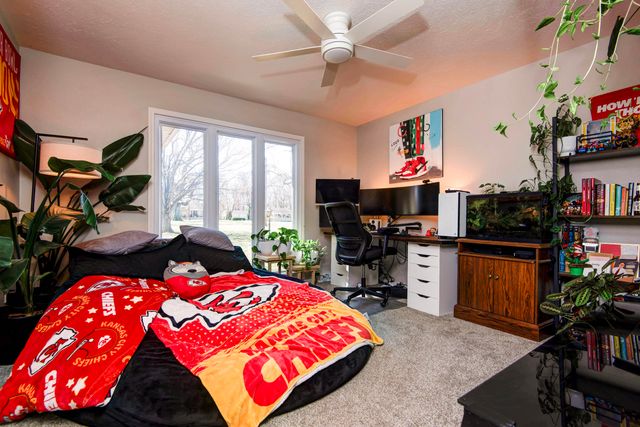 7017 W Farm Road 124, Springfield, MO 65802