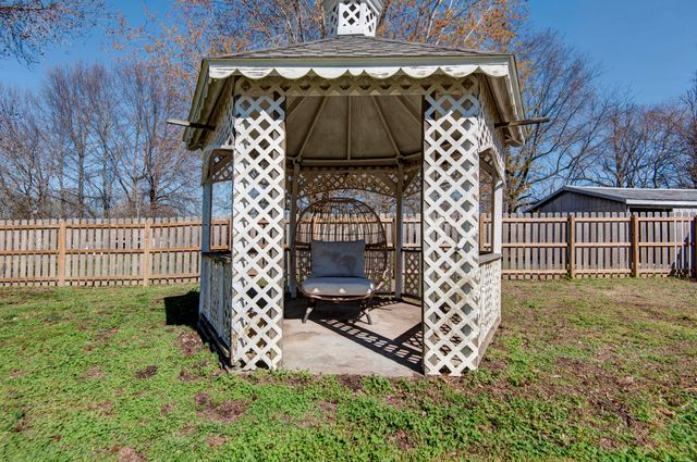 7017 W Farm Road 124, Springfield, MO 65802