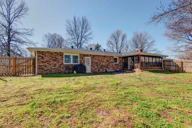 7017 W Farm Road 124, Springfield, MO 65802