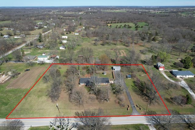 7017 W Farm Road 124, Springfield, MO 65802