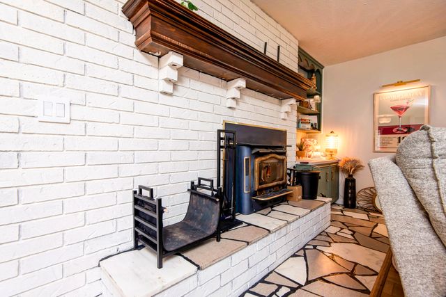 7017 W Farm Road 124, Springfield, MO 65802