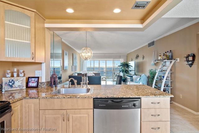 2131 Lakeview Drive 602, Sebring, FL 33870