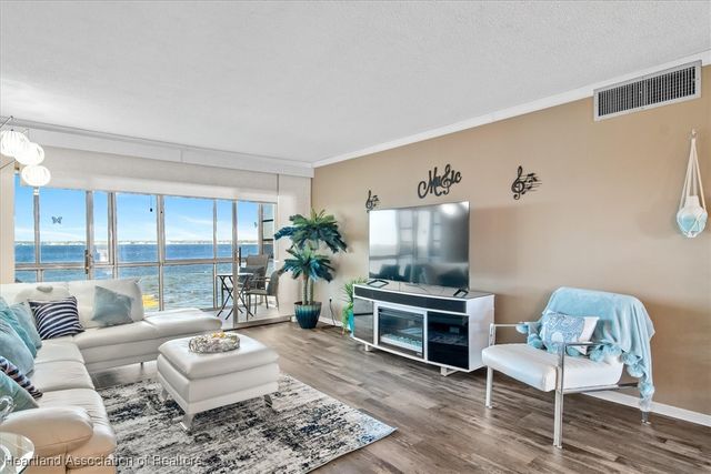 2131 Lakeview Drive 602, Sebring, FL 33870