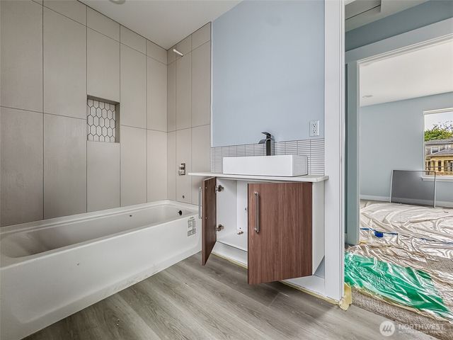 2317 22nd Avenue S, Seattle, WA 98144