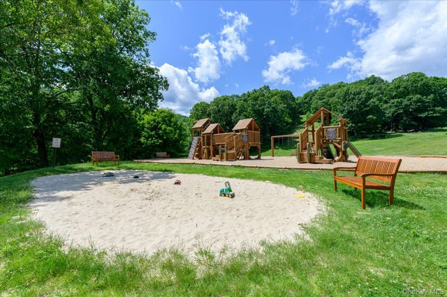 293 Heritage Hills B, Somers, NY 10589