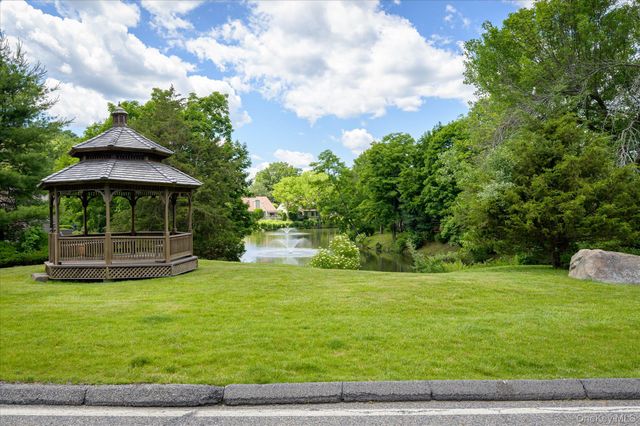 293 Heritage Hills B, Somers, NY 10589
