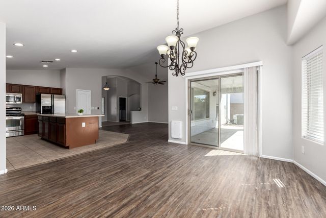 1401 E DEBBIE Drive, San Tan Valley, AZ 85140