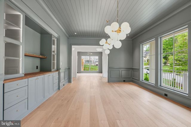 6008 OAKDALE RD, Mclean, VA 22101