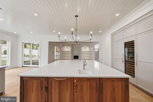 6008 OAKDALE RD, Mclean, VA 22101
