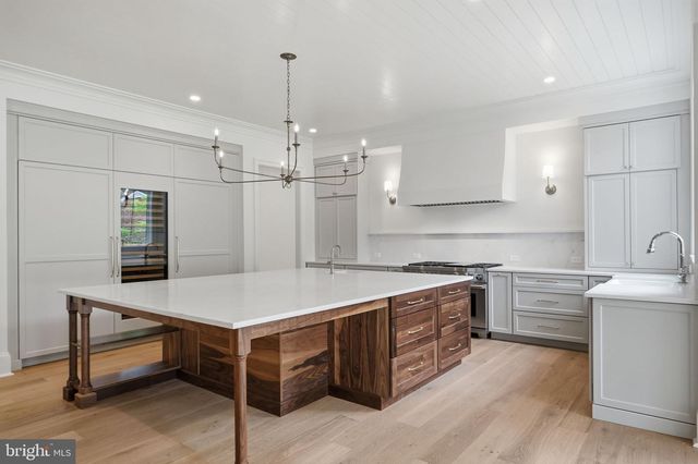 6008 OAKDALE RD, Mclean, VA 22101
