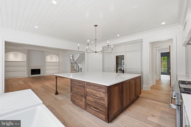 6008 OAKDALE RD, Mclean, VA 22101
