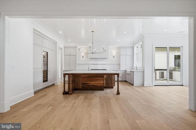6008 OAKDALE RD, Mclean, VA 22101