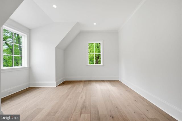 6008 OAKDALE RD, Mclean, VA 22101