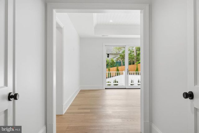 6008 OAKDALE RD, Mclean, VA 22101