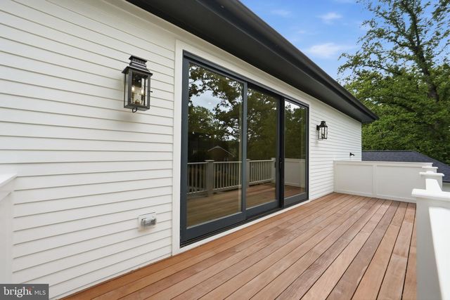 6008 OAKDALE RD, Mclean, VA 22101