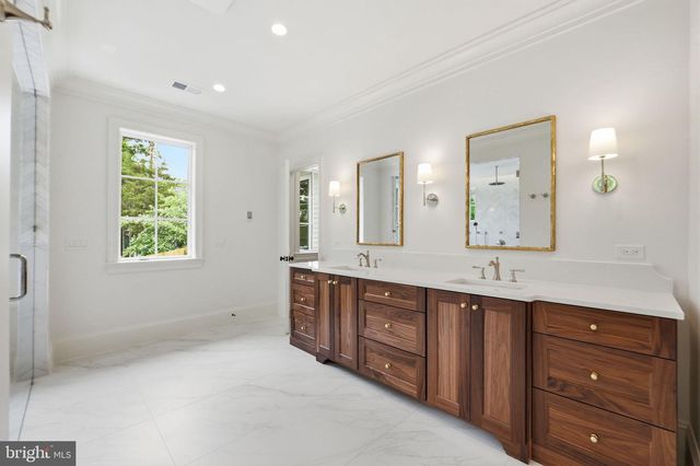6008 OAKDALE RD, Mclean, VA 22101