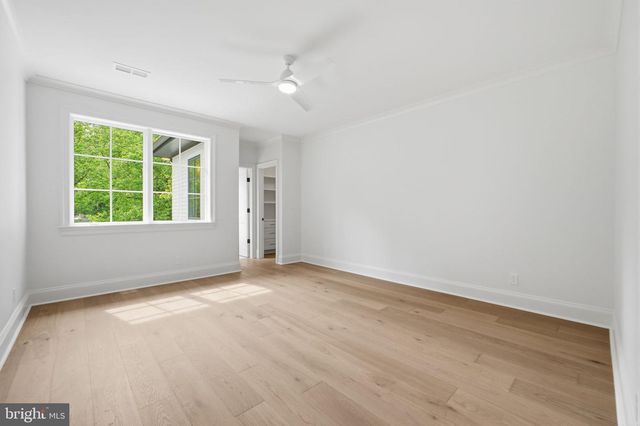 6008 OAKDALE RD, Mclean, VA 22101