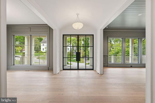 6008 OAKDALE RD, Mclean, VA 22101