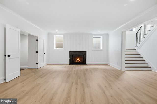 6008 OAKDALE RD, Mclean, VA 22101