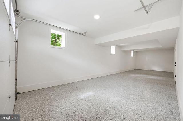 6008 OAKDALE RD, Mclean, VA 22101