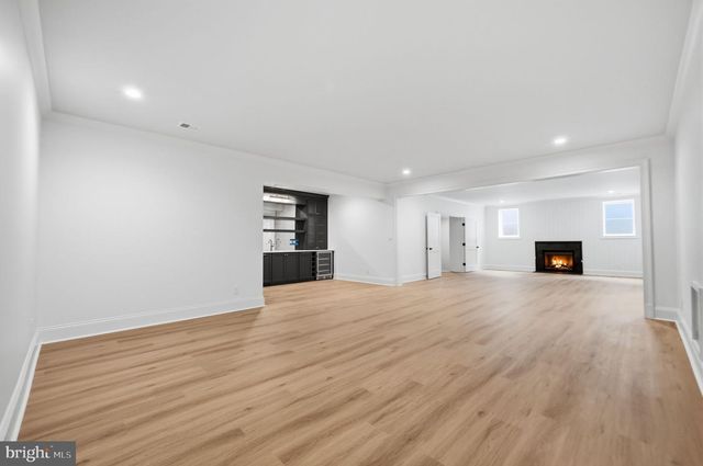 6008 OAKDALE RD, Mclean, VA 22101