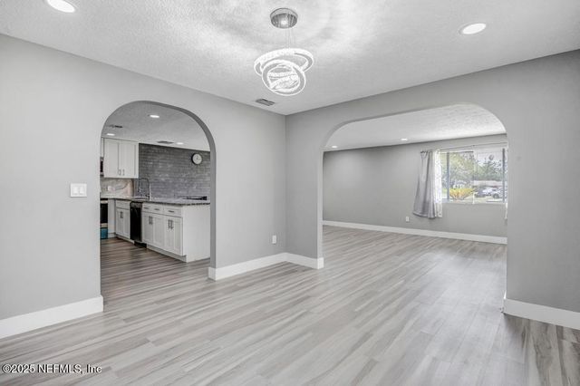 1215 BLUEHILL Drive N, Jacksonville, FL 32218