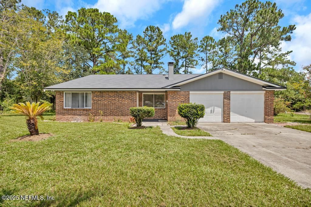 1215 BLUEHILL Drive N, Jacksonville, FL 32218