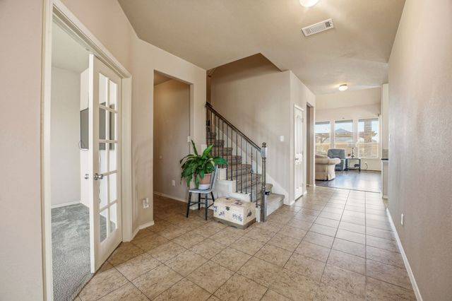 409 Crown Oaks Drive, Fort Worth, TX 76131