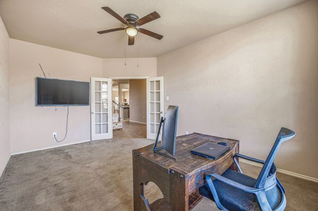 409 Crown Oaks Drive, Fort Worth, TX 76131