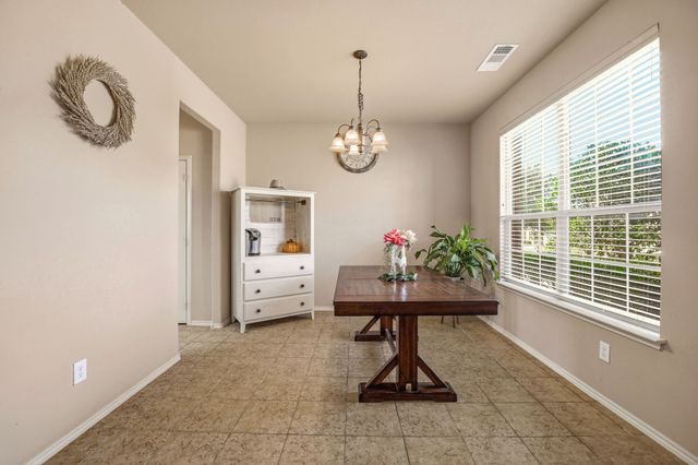 409 Crown Oaks Drive, Fort Worth, TX 76131