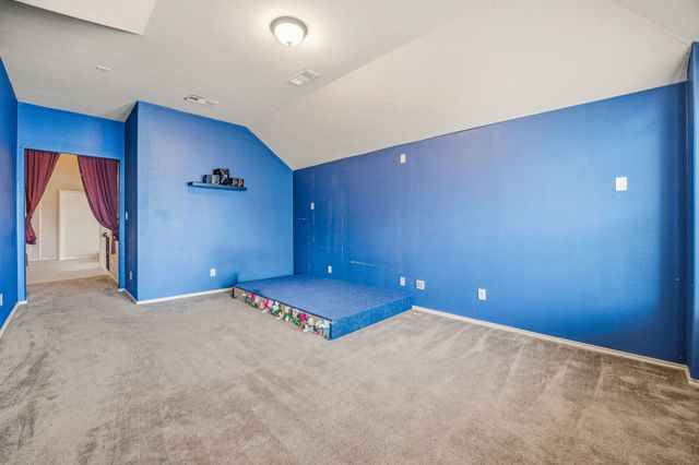 409 Crown Oaks Drive, Fort Worth, TX 76131