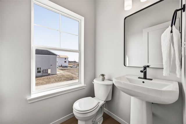 8704 Eddie Drive SW C, Cedar Rapids, IA 52404