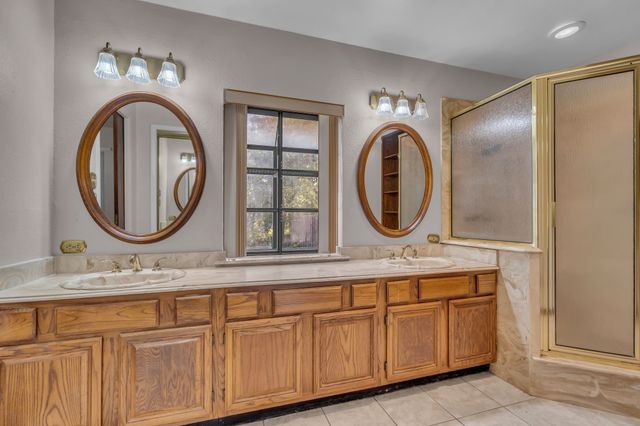 2972 Maydelle Lane, Farmers Branch, TX 75234