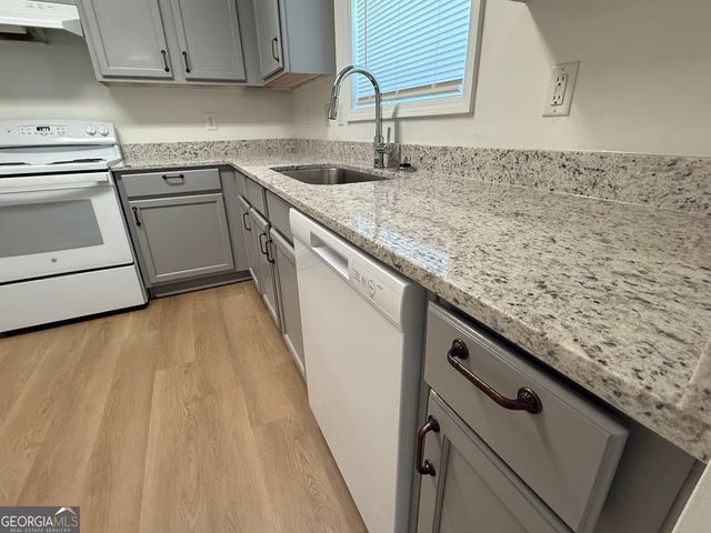 4915 Wolfcreek Vw, College Park, GA 30349