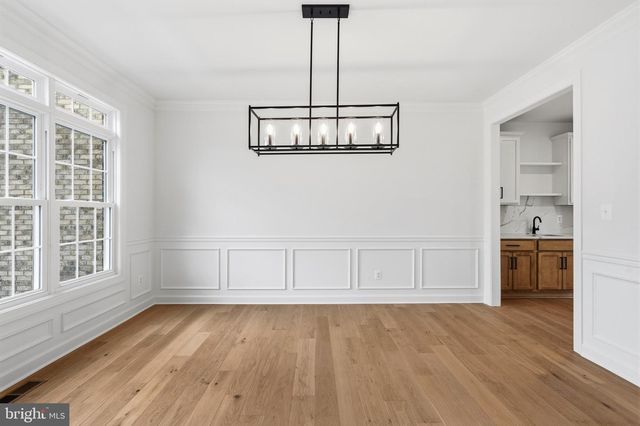 20285 REDROSE DR, Sterling, VA 20165