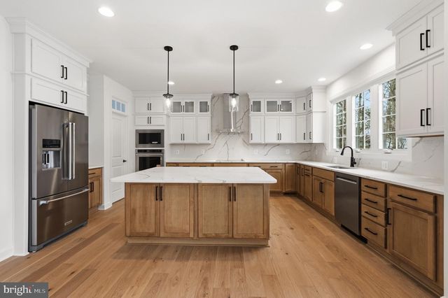 20285 REDROSE DR, Sterling, VA 20165