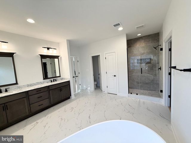 20285 REDROSE DR, Sterling, VA 20165