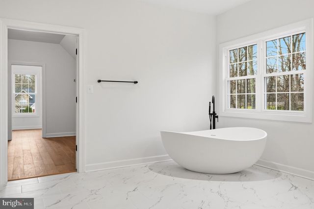 20285 REDROSE DR, Sterling, VA 20165