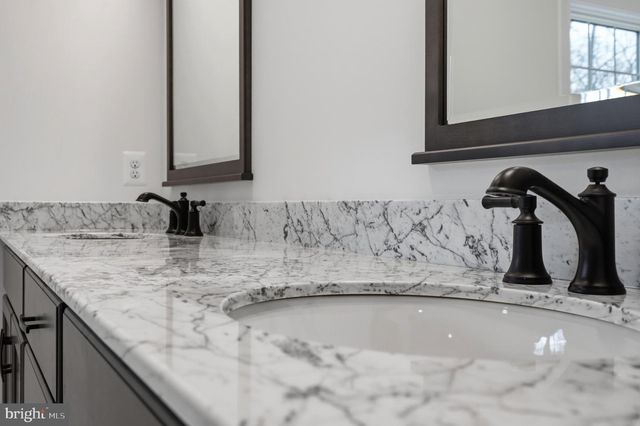 20285 REDROSE DR, Sterling, VA 20165