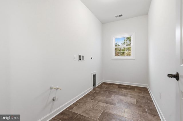 20285 REDROSE DR, Sterling, VA 20165